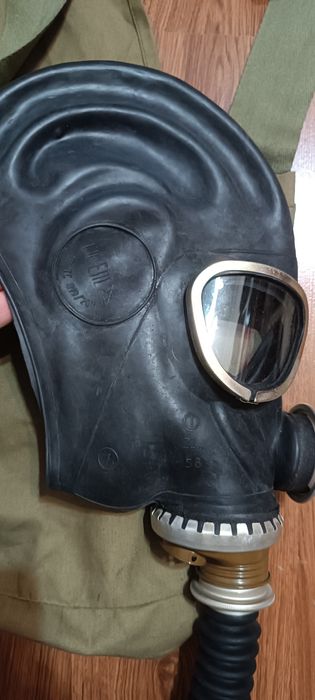 Противогаз ШМ-2012