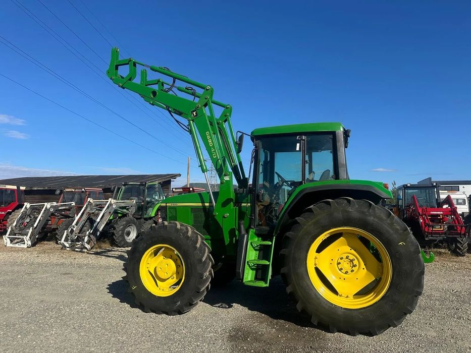 John Deere 6900