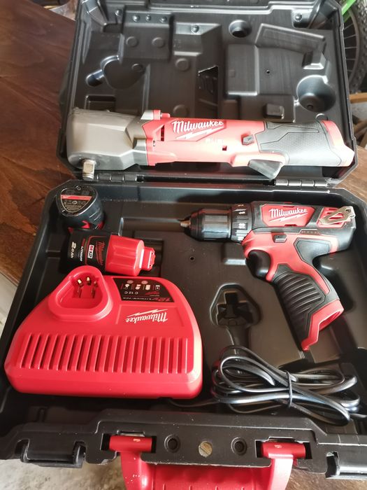 Milwaukee M12 BDD-201C, 12V, 30Nm   комплект инструменти