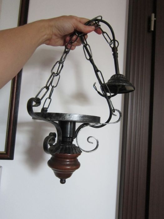 candelabru fier forjat si lemn, vintage Germania - lungime ajustabila