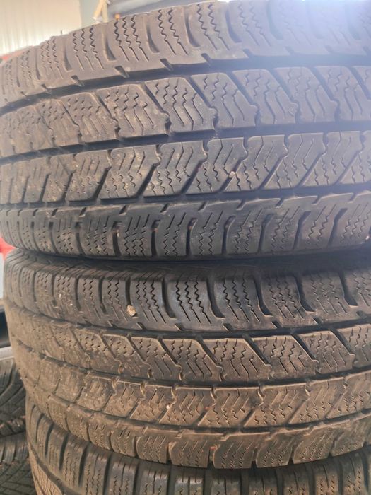 2бр.зимни гуми 215/75/16C Semperit
2бр.зимни гуми 215/75/16C Semperit