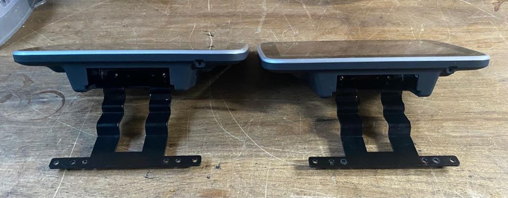 Monitoare tetiere BMW 11” Touch screen Originale OEM