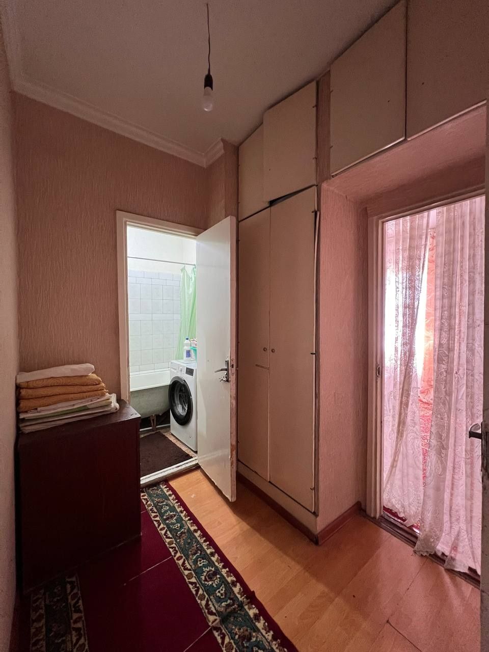 Срочно Продаётся квартира 4/9/9
Алмазарский район Беруний

- Комнаты р