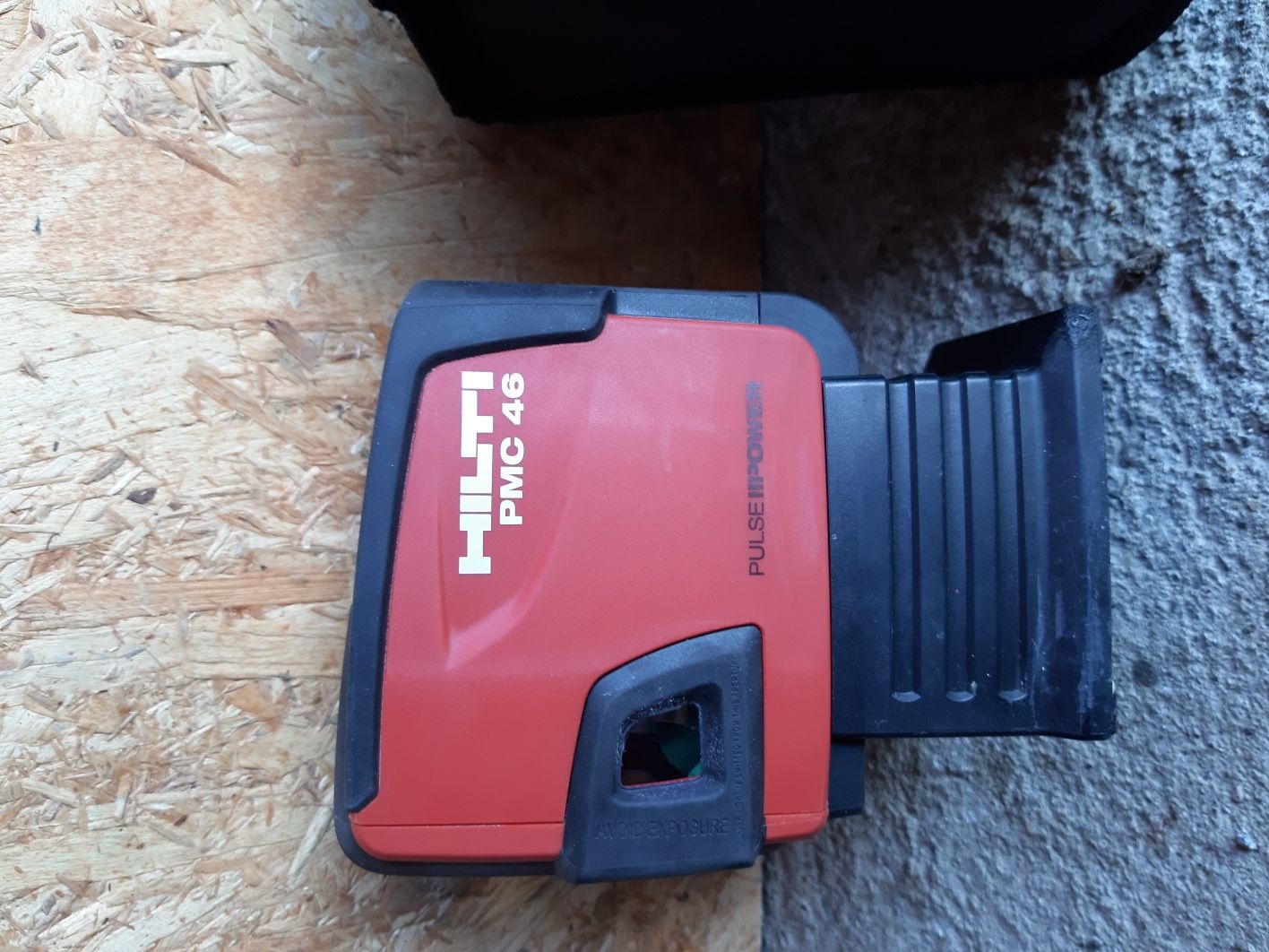 Hilti nivela cu linii PM 46 nou