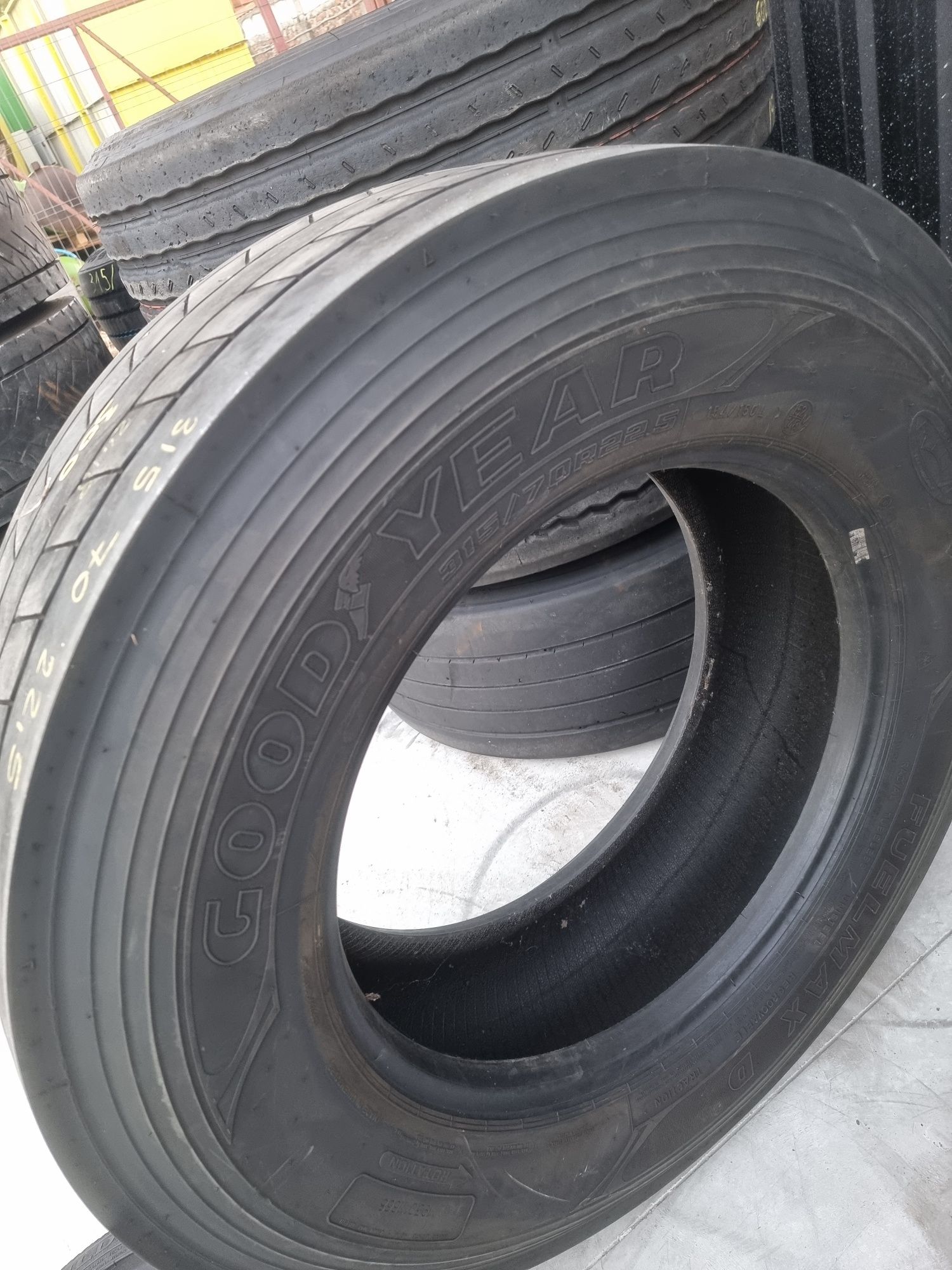 315.70.22,5 goodyear m+s o buc