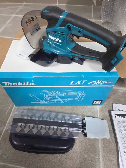 Foarfeca de Tuns Gard Viu Makita DUM604ZX 18V fara Acumulator