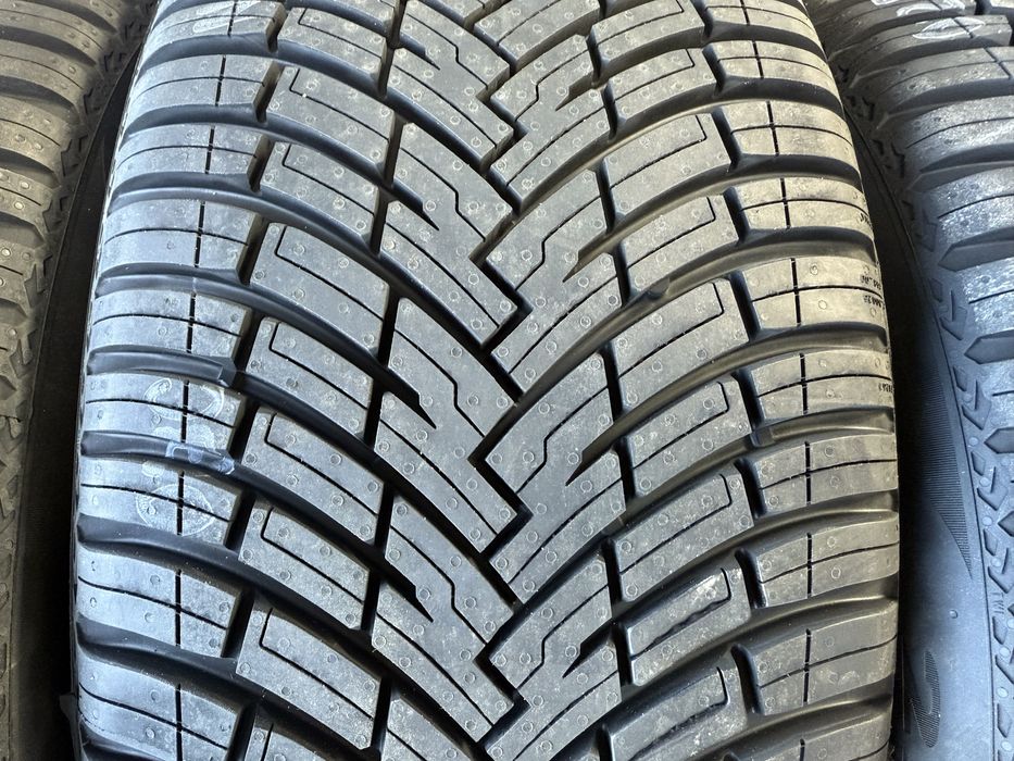 225/45 R17 PIRELLI ALLSEASON anvelope noi 2025 Montaj inclus