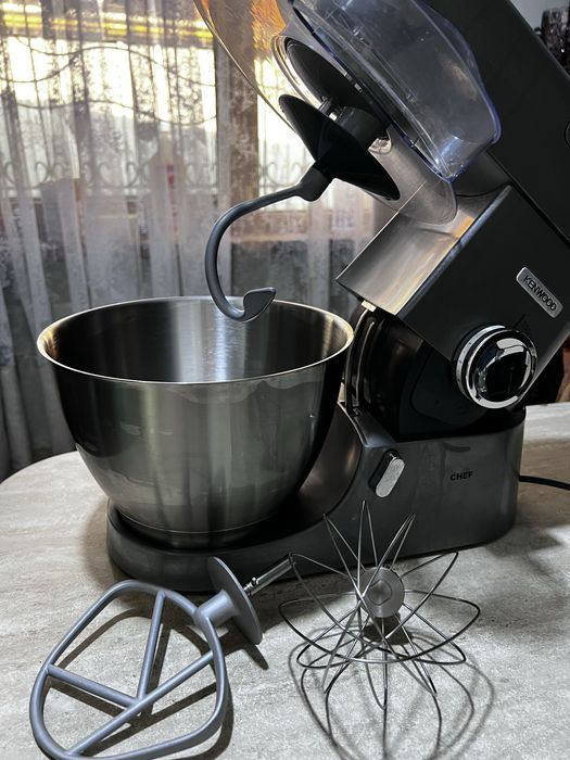 Продам кухонный комбайн