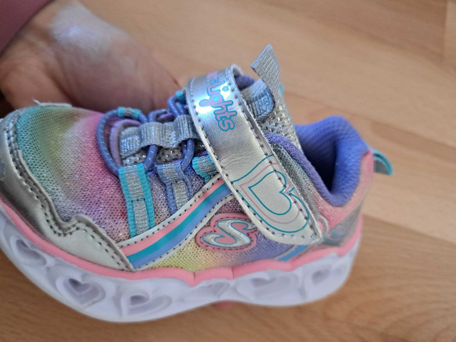 Обувки за момче и момиче