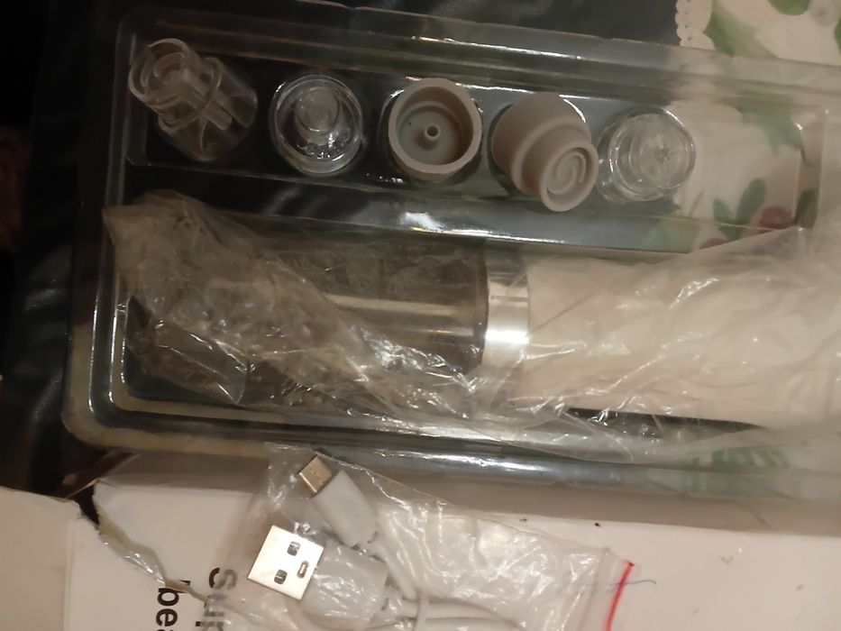 Уред за лице,за почистване на черни точки