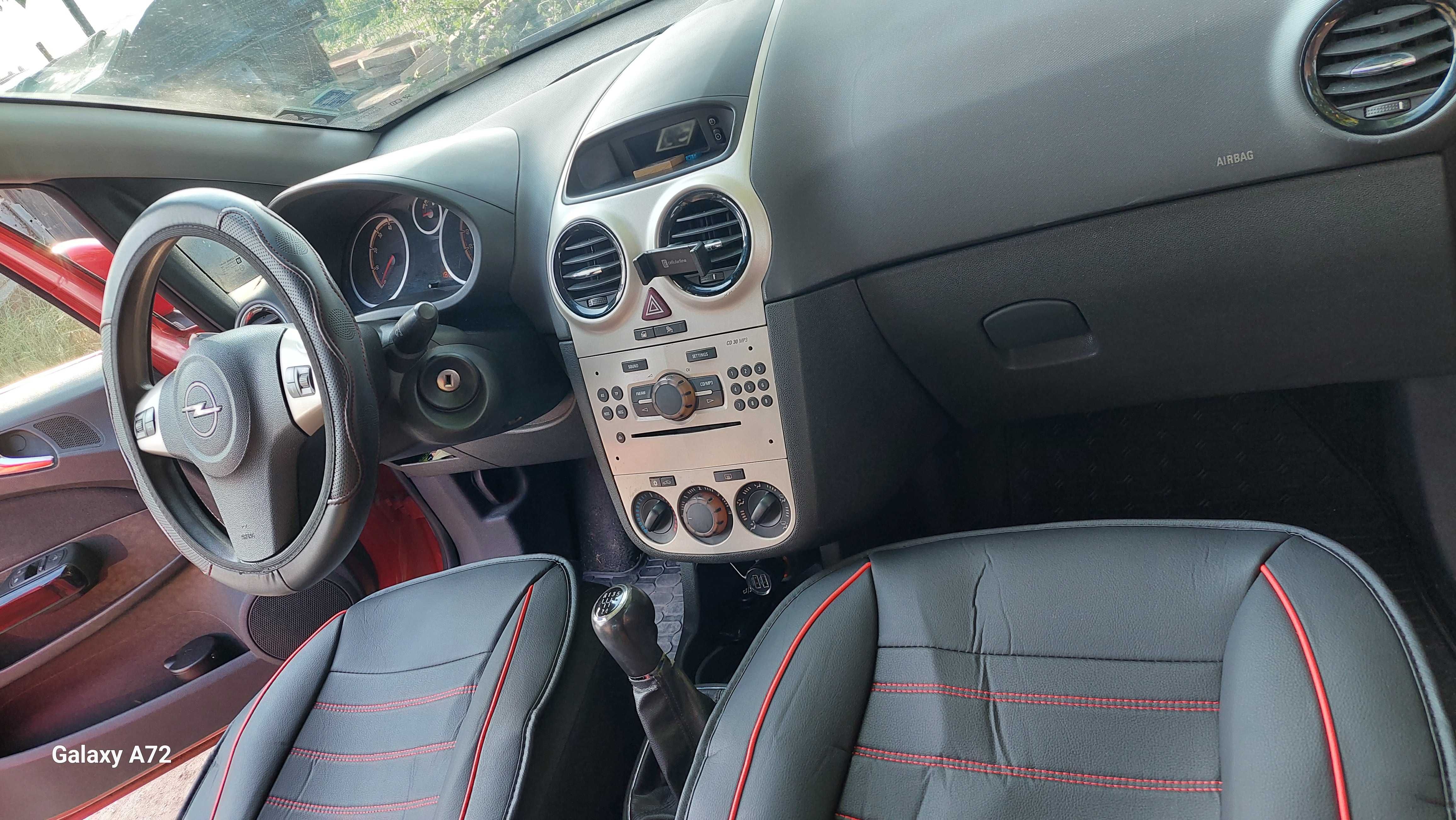 Продавам Opel Corsa 1.2