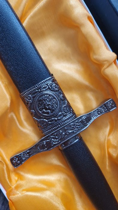 Pumnal medieval cu lamă de 24cm