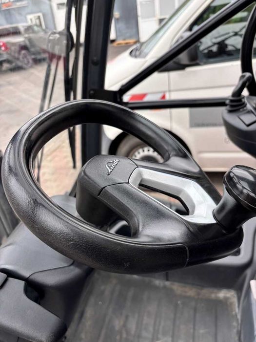Stivuitor - Motostivuitor Linde H35T-01 New Gen. An fabricație 2020