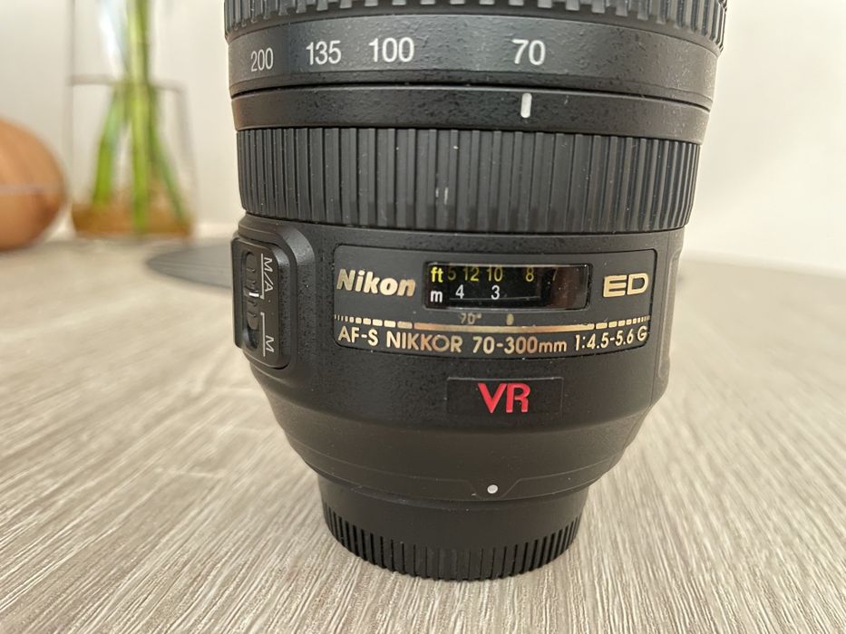 Obiectiv Nikon 70-300mm f4.5-5.6 AF-S VR