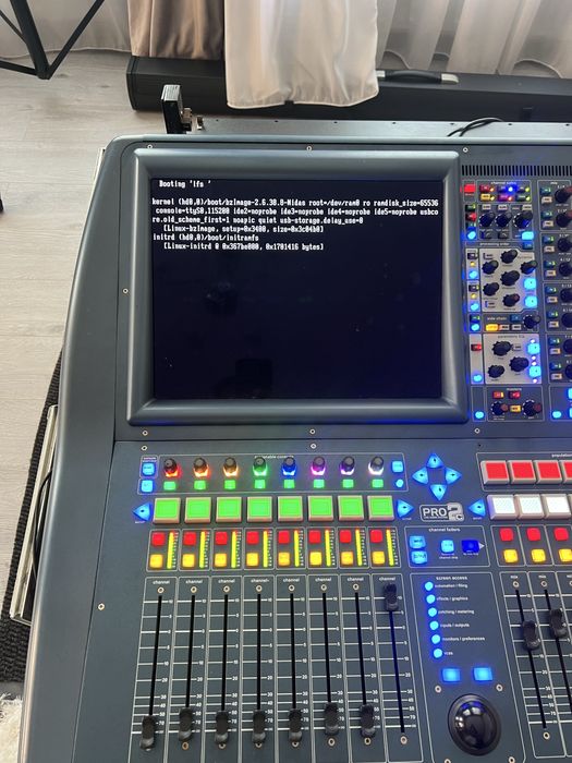 MIDAS PRO 2C mixer digital full !