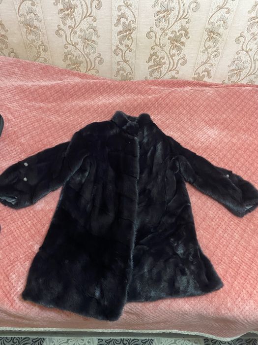 Продам шубу норковую 250000тг