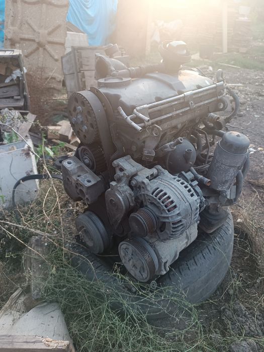 Vând motor 19 tdi