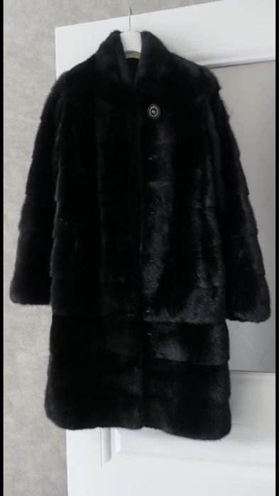 Продам шубу норковую