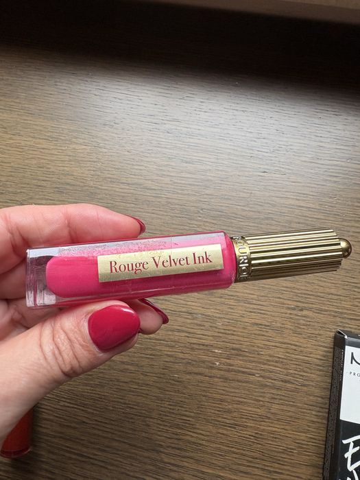 Течни червила, моливи, очна линия Nyx, Armani, Bourjois, Maybelline