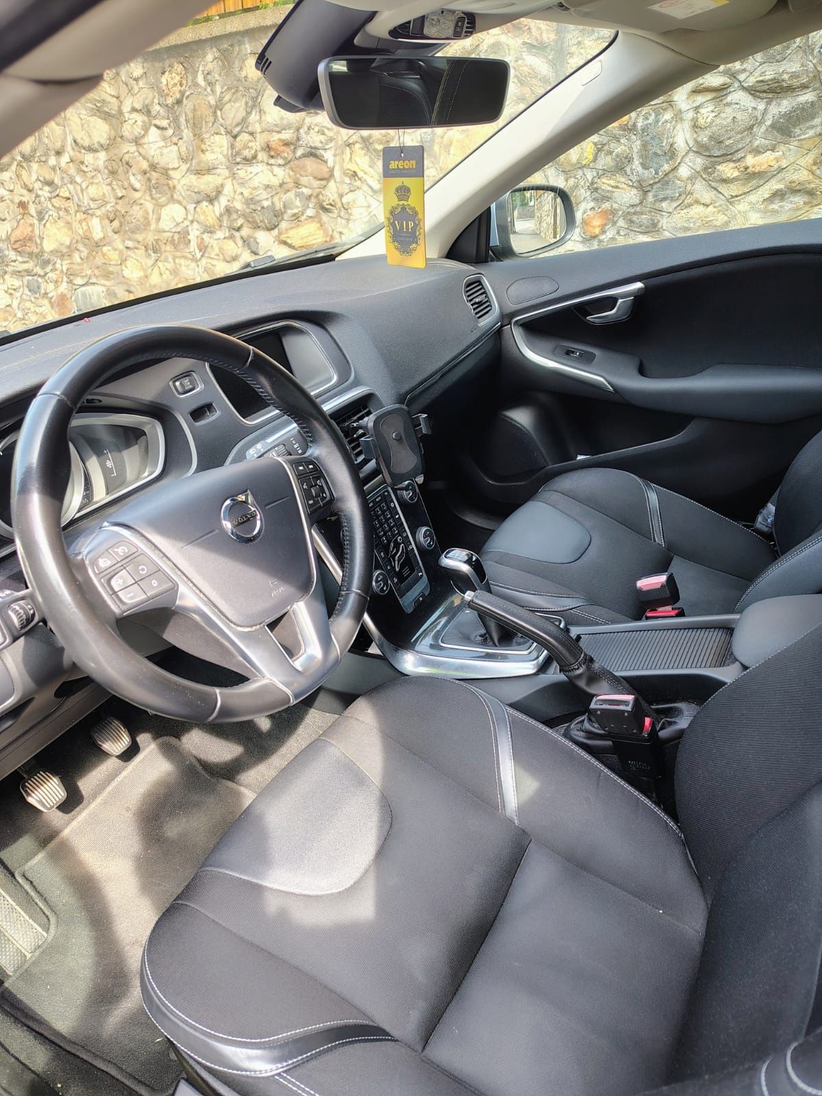 Vând sau schimb Volvo V40 D2 2017