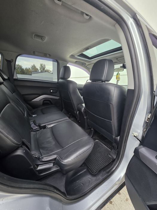 Mitsubishi Outlander 7locuri 2009 2.2d 4x4 piele navi Trapa schimb