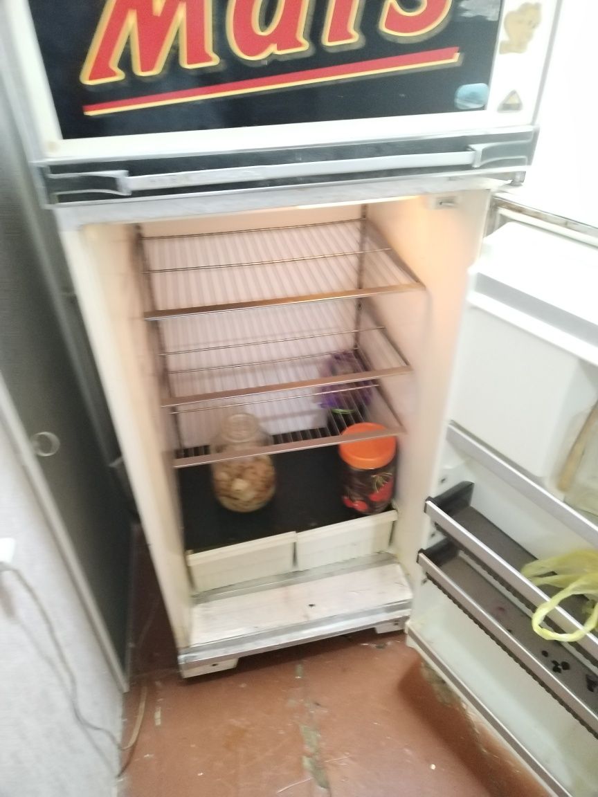 Холодильник. б/у.