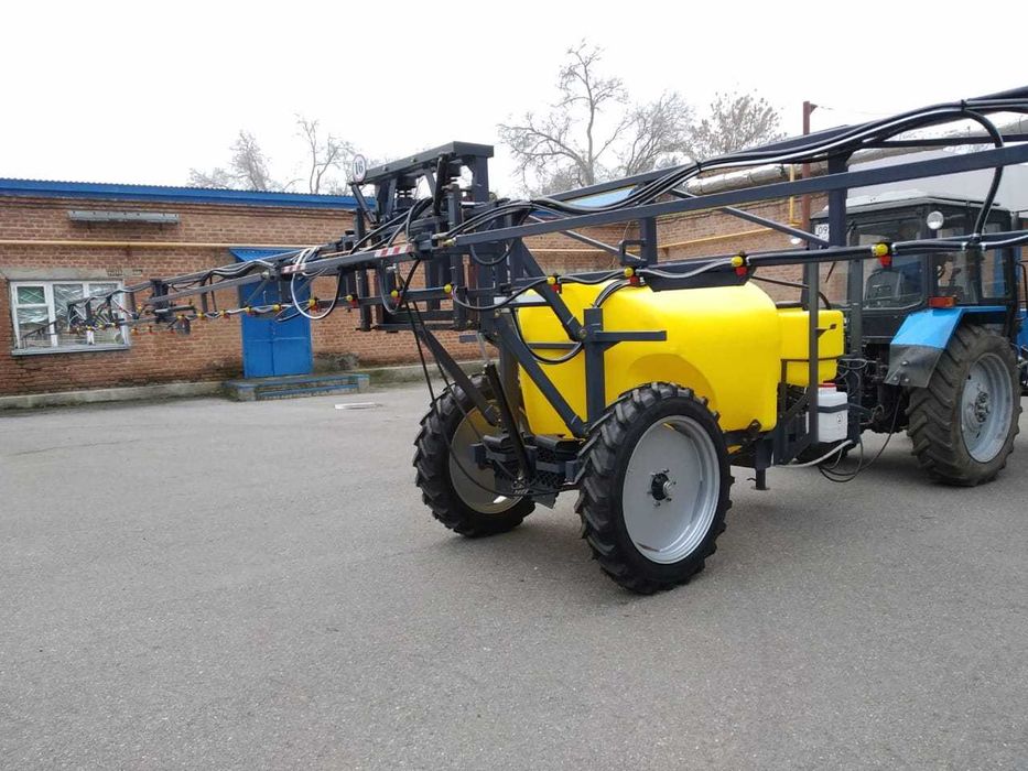 Опрыскиватель ОПШ-18-2500 и ОПШ-22-2500. Россия