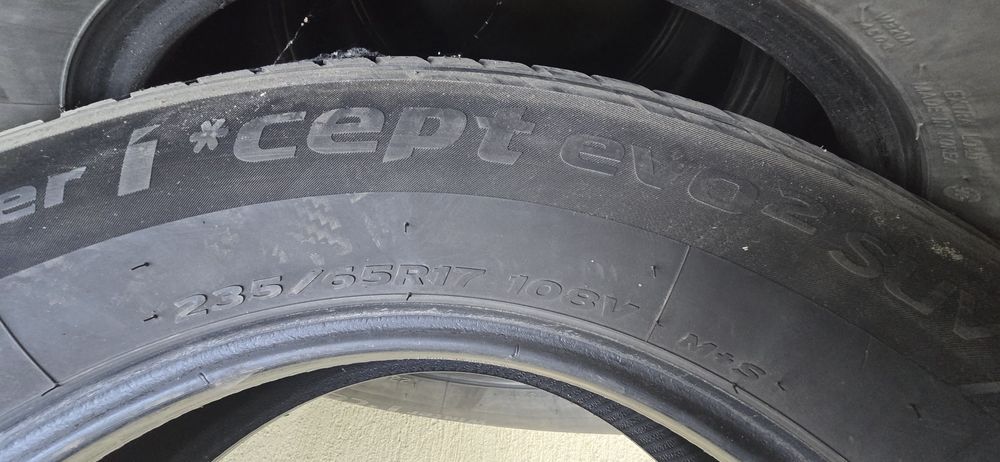 Set jante, plus doua seturi de cauciucuri de iarna 235/65 R17 108H SUV