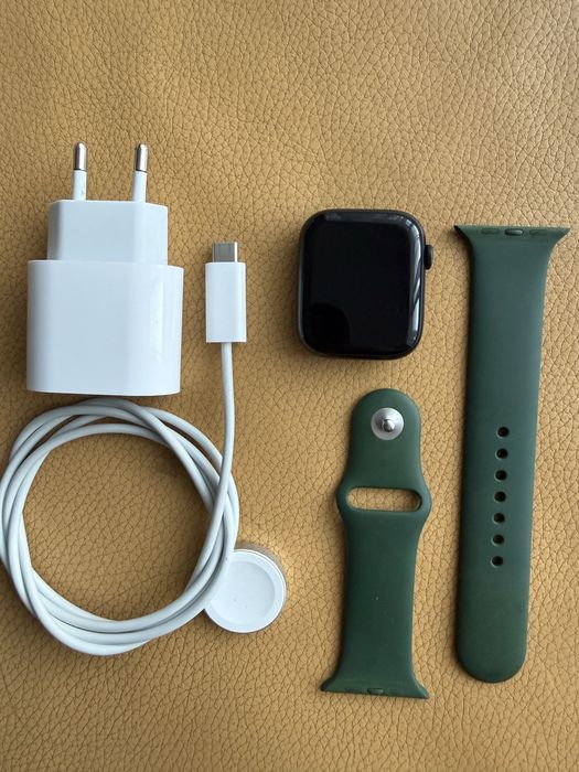 Часовник Apple Watch Series 7