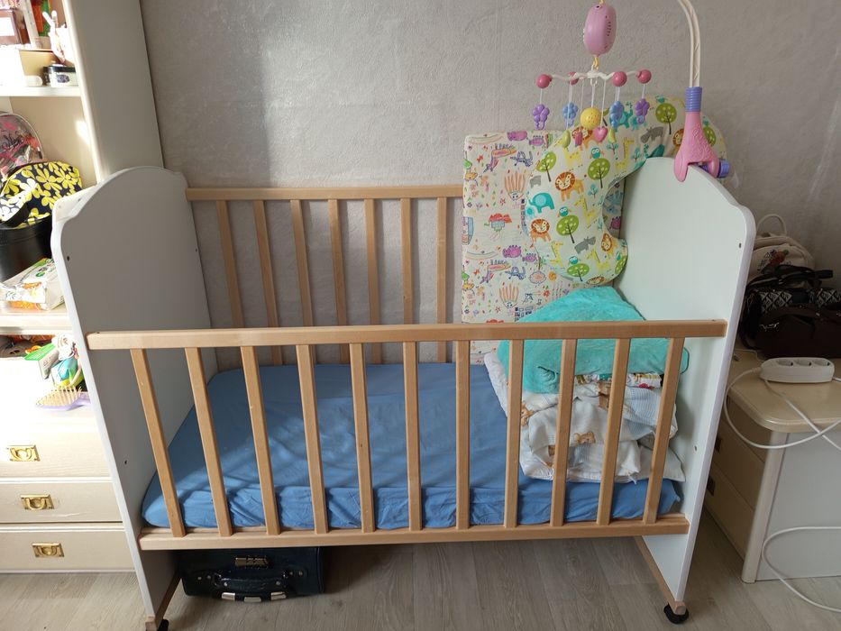 Продам кровать детскую в хорошем состояние!