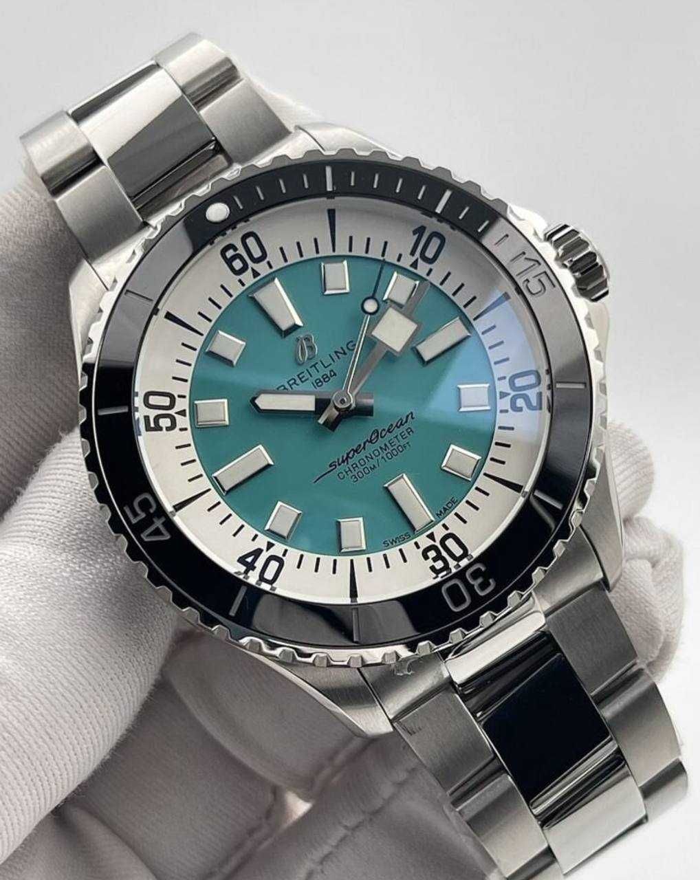 Breitling Superocean 44 Tiffany Blue