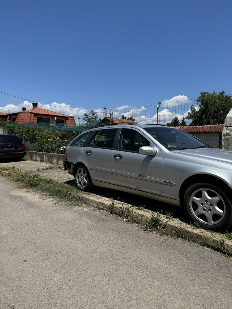 Мерцедес c220 w203 на части
