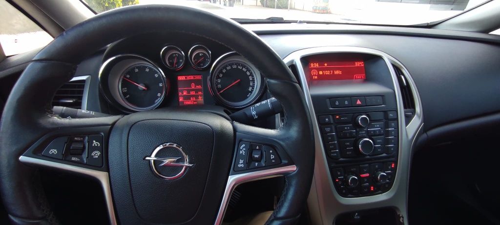 Opel Astra J- 2013-facelift -1.3 cdti 95 cp