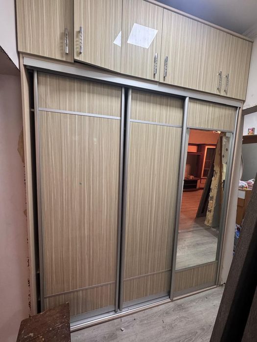 Шваф гардеробный