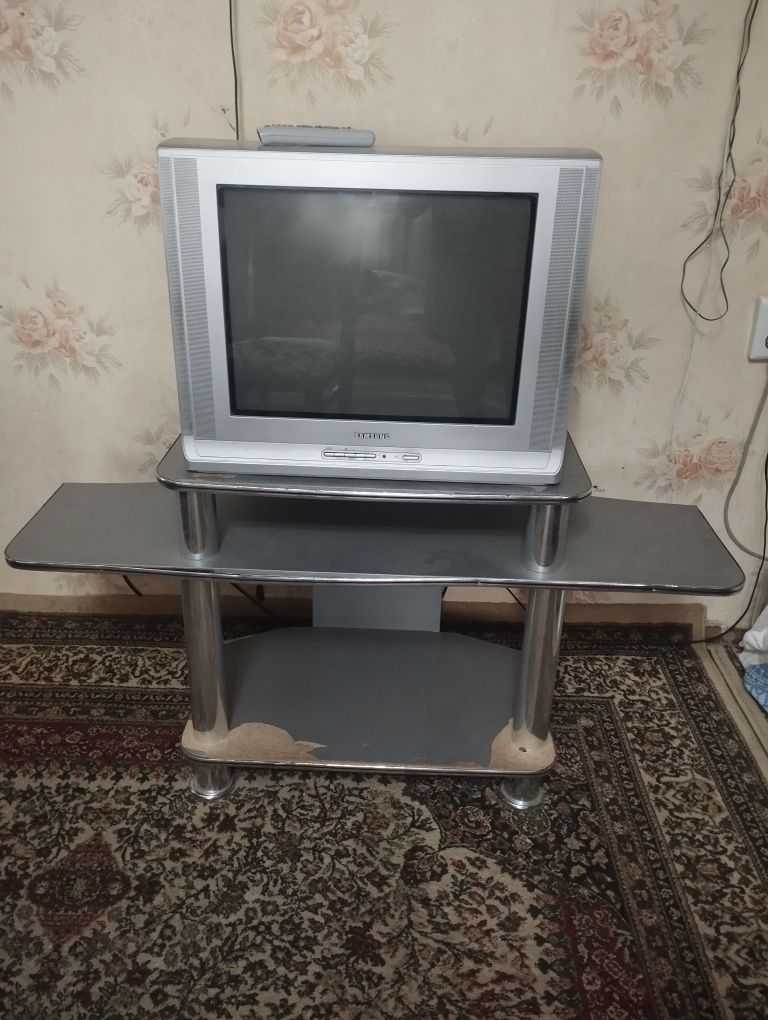 Телевизор. Самсунг.сотилади