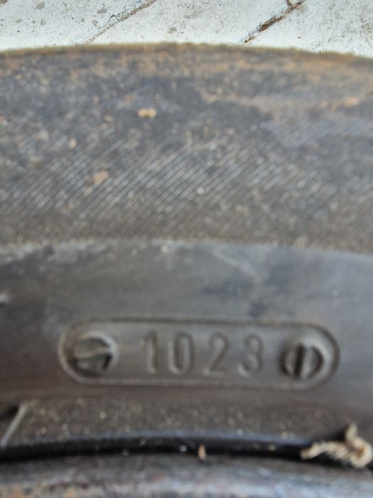 Метални джанти с гуми за Нисан Алмера