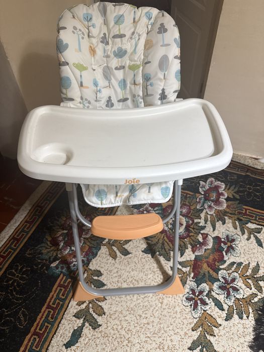Детский  стульчик Joie