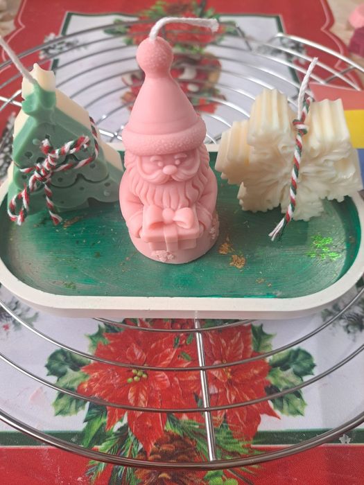 Aranjamente de craciun din ceara naturala