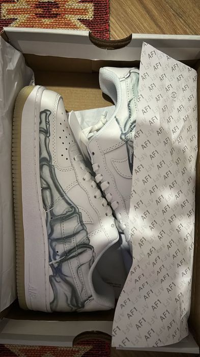 Air Force 1 skeleton