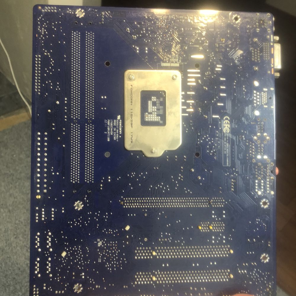 Foxconn h61mxt1/f2  +i52400 8gb озу