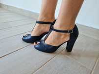 Pantofi cu toc marimea 37