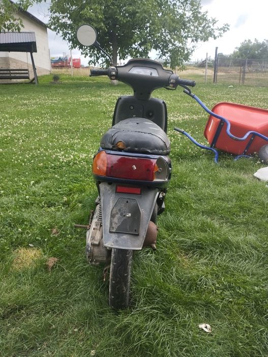 Vând scuter malaguti 49 cc