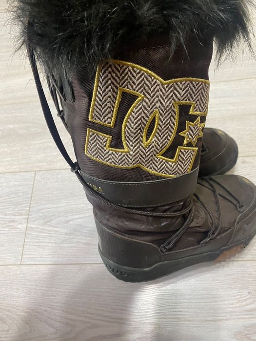 Cizme de zăpadă impecabile 37