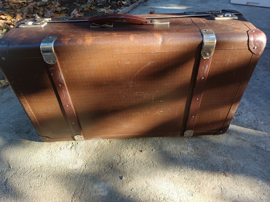 Стари ретро куфари