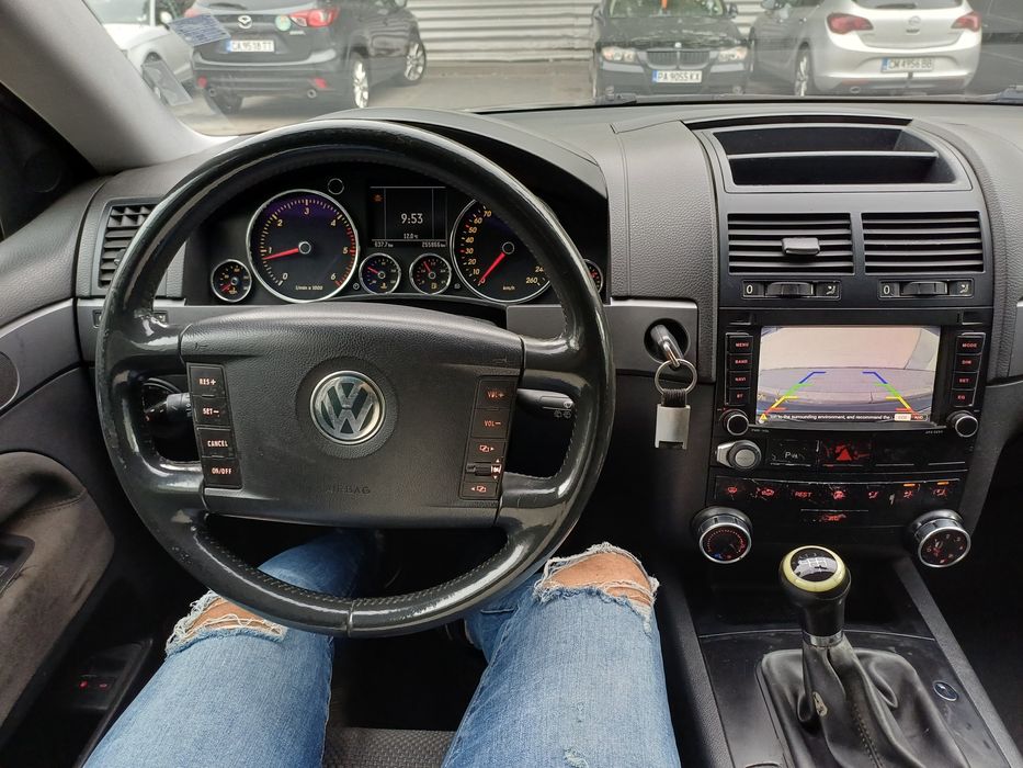 Продавам Таурег на пружини и ръчни