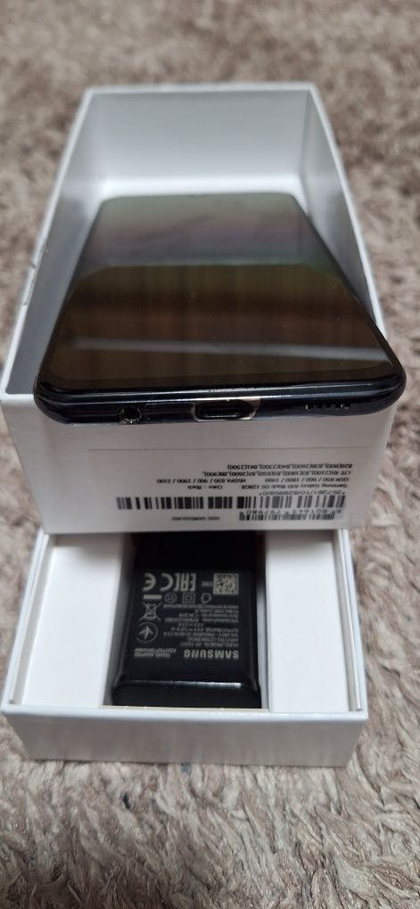 Samsung A50 black DS 128 gb
