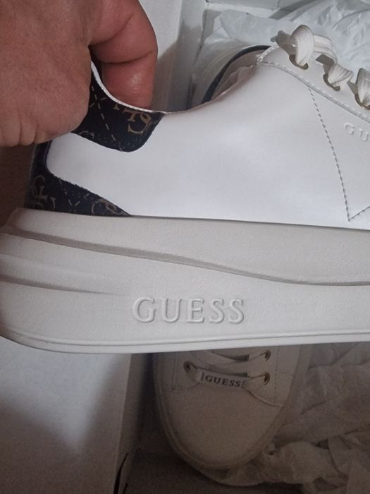 Adidasi guess barbati