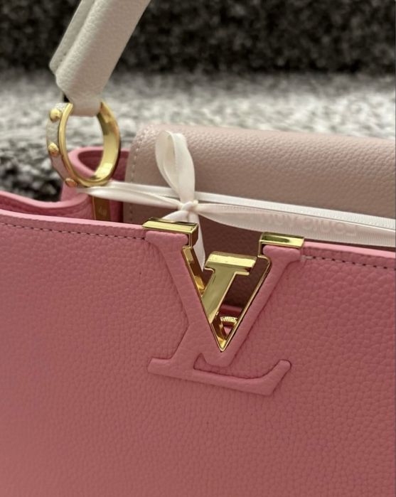 Geanta Louis Vuitton Capucines pe comanda