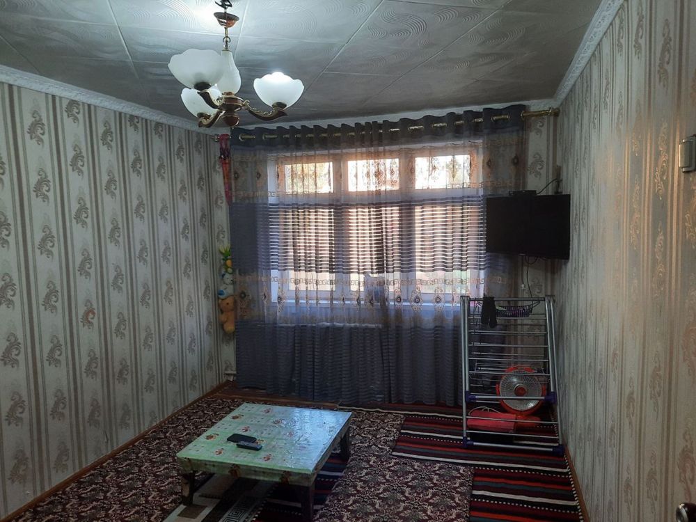 Продается 1 комнатная квартира.Мирзо Улугбекский район. Массив ТТЗ-2