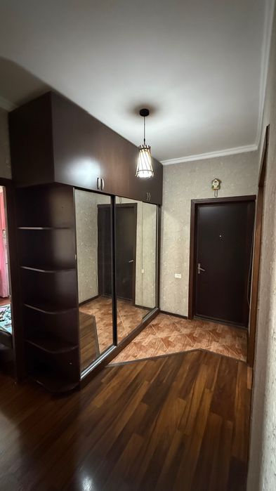 Продается 4х комнатная квартира в Яшнобадском районе.